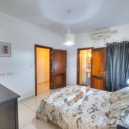 Large And Modern 2Bedroom With Balcony Glub1-1 Gżira Kültér fotó