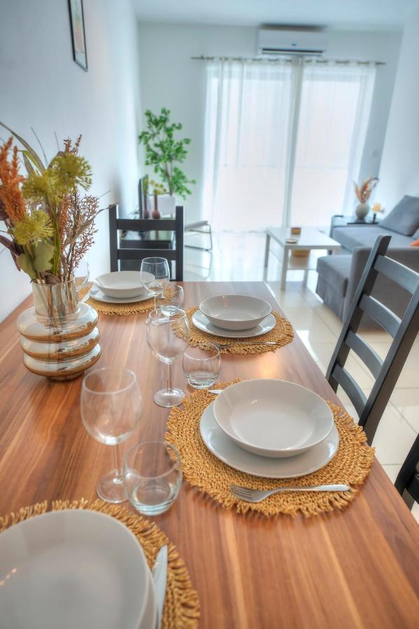 Large And Modern 2Bedroom With Balcony Glub1-1 Gżira Kültér fotó